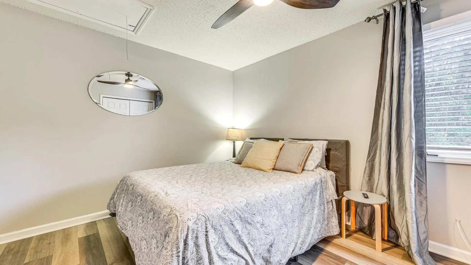 Holiday home Pet-Friendly Charlotte Home With Deck Near Uptown!